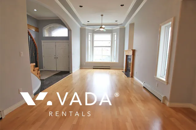 Whalley - 5 Bedroom House (Upper Level) For Rent in Surrey at 10304 A 128th Street, Surrey, BC