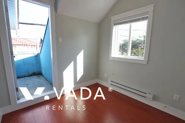 Renfrew Collingwood - 2 Bedroom Laneway House For Rent in Vancouver at 2949A East 4th Avenue, Vancouver, BC