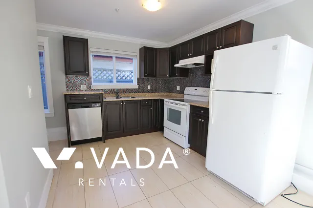 Renfrew Collingwood - 2 Bedroom Laneway House For Rent in Vancouver at 2949A East 4th Avenue, Vancouver, BC