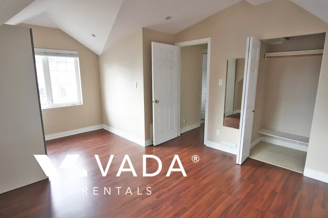 Riley Park - 5 Bedroom House For Rent in Vancouver at 76 East 42nd Avenue, Vancouver, BC, V5W 1S3