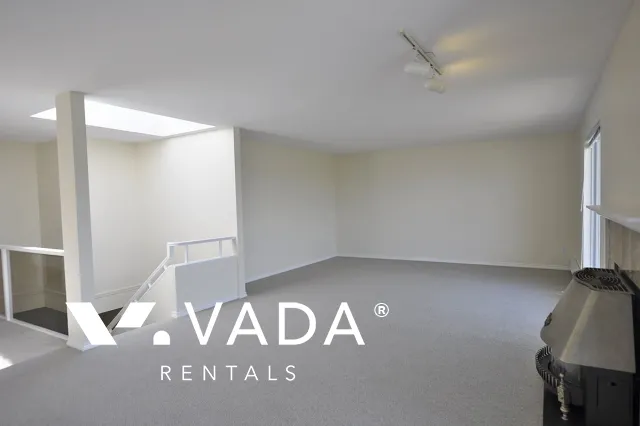 Lower Lonsdale - 3 Bedroom Fourplex For Rent in North Vancouver at 3 - 238 West 4th Street, North Vancouver, BC