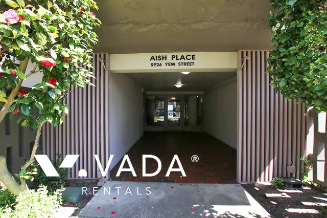 Aish Place in Kerrisdale - 2 Bedroom Apartment For Rent in Vancouver at 404 - 5926 Yew Street, Vancouver, BC