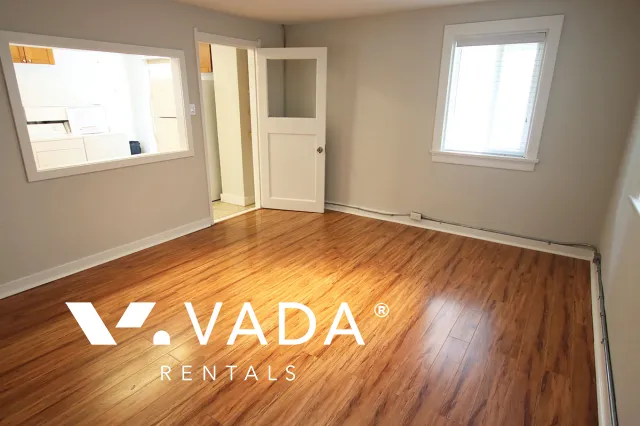 Willingdon Heights - 2 Bedroom House (Lower Level) For Rent in Burnaby at 3904B Pender Street, Burnaby, BC