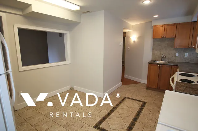 Willingdon Heights - 2 Bedroom House (Lower Level) For Rent in Burnaby at 3904B Pender Street, Burnaby, BC