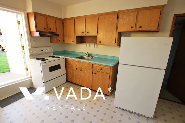 Willingdon Heights - 2 Bedroom Basement For Rent in Burnaby at 3786B Georgia Street, Burnaby, BC