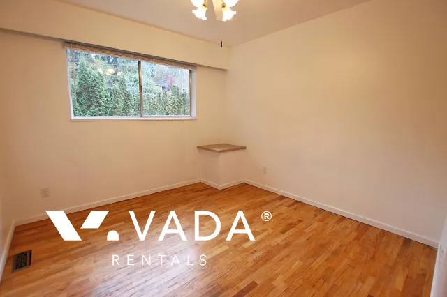 North Shore - 3 Bedroom House For Rent in Port Moody at 134 Buckingham Drive, Port Moody, BC