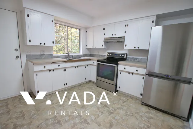 North Shore - 3 Bedroom House For Rent in Port Moody at 134 Buckingham Drive, Port Moody, BC