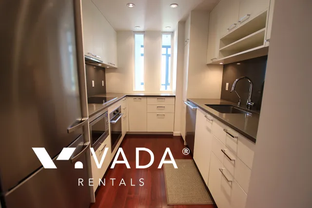 Parkview Tower in Yaletown - 2 Bedroom Apartment For Rent in Vancouver at 608 - 289 Drake Street, Vancouver, BC