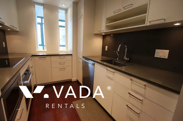 Parkview Tower in Yaletown - 2 Bedroom Apartment For Rent in Vancouver at 608 - 289 Drake Street, Vancouver, BC