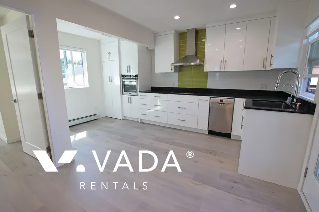 Riley Park - 1 Bedroom House (Upper Level) For Rent in Vancouver at 2 - 4674 Sophia Street, Vancouver, BC, V5V 3W3