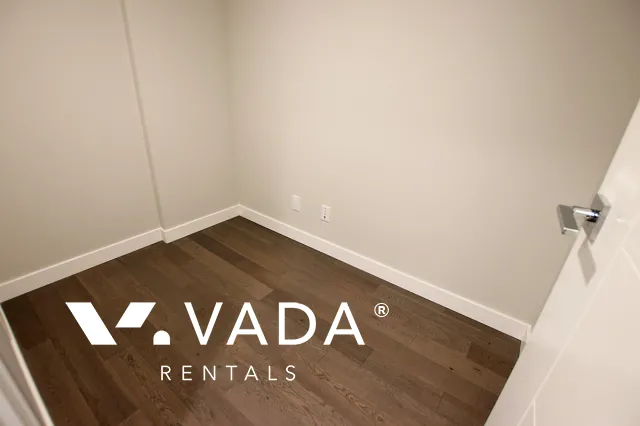 35 Park West in Cambie - 1 Bedroom Apartment For Rent in Vancouver at 215 - 4963 Cambie Street, Vancouver, BC