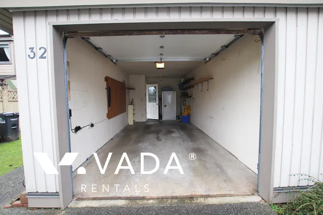 New Horizons West in Woodwards - 3 Bedroom Townhouse For Rent in Richmond at 32 - 9880 Parsons Road, Richmond, BC