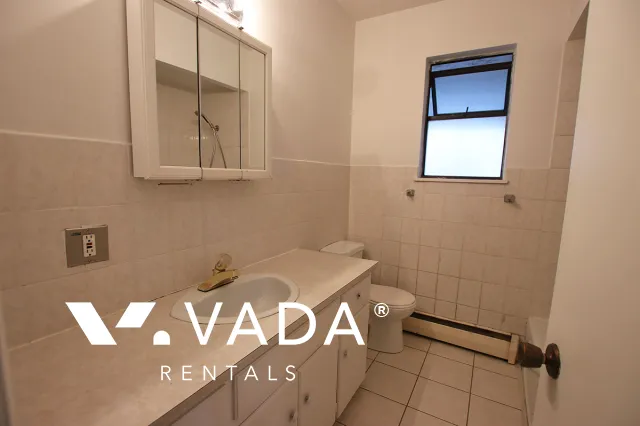 2308 Clark in Grandview Woodland - 2 Bedroom Apartment For Rent in Vancouver at 6 - 2308 Clark Drive, Vancouver, BC