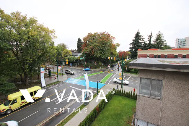 Monte Carlo in Fairview - 1 Bedroom Apartment For Rent in Vancouver at 402 - 985 West 10th Avenue, Vancouver, BC