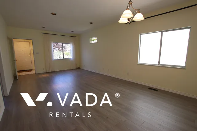 Sunset - 3 Bedroom House (Upper Level) For Rent in Vancouver at 156 East 53rd Avenue, Vancouver, BC