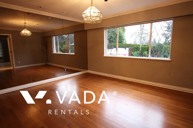 British Properties - 5 Bedroom House For Rent in West Vancouver at 1084 Eyremount Drive, West Vancouver, BC