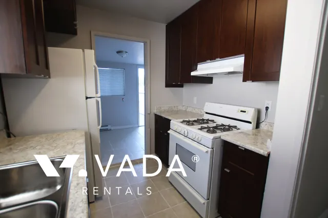 Renfrew Collingwood - 3 Bedroom House (Upper Level) For Rent in Vancouver at 4980A Chatham Street, Vancouver, BC