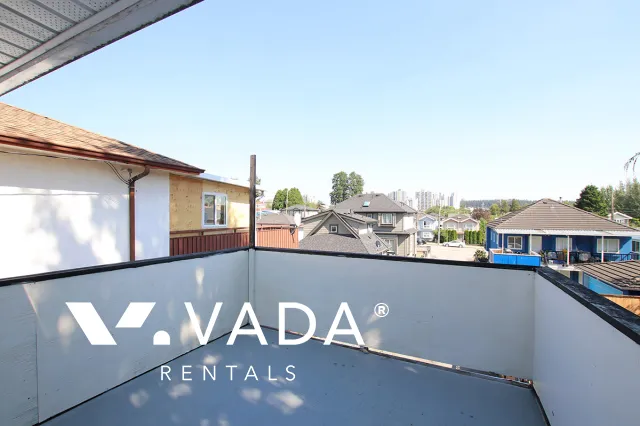 Renfrew Collingwood - 3 Bedroom House (Upper Level) For Rent in Vancouver at 4980A Chatham Street, Vancouver, BC