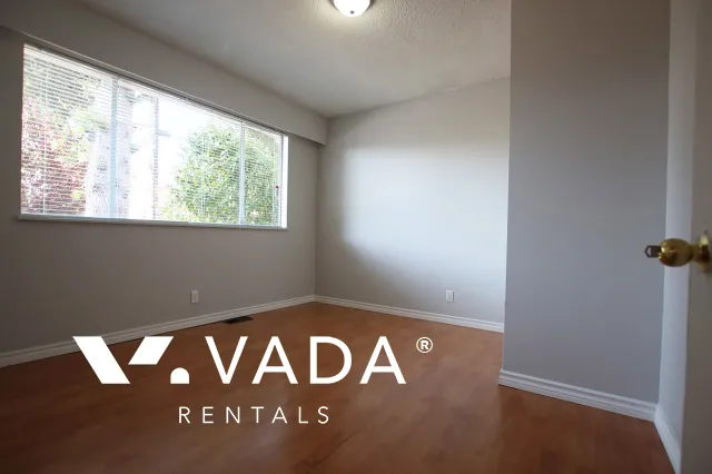Renfrew Collingwood - 3 Bedroom House (Upper Level) For Rent in Vancouver at 4980A Chatham Street, Vancouver, BC