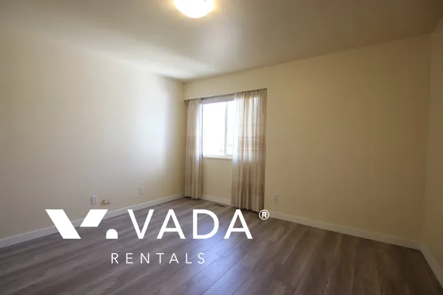 Marpole - 6 Bedroom House For Rent in Vancouver at 842 West 59th Avenue, Vancouver, BC