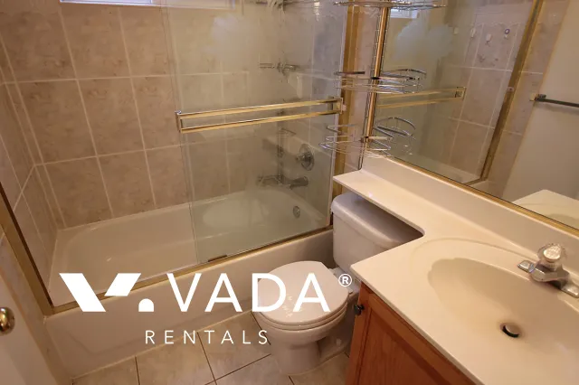 Renfrew Collingwood - 3 Bedroom House (Upper Level) For Rent in Vancouver at 2471 East 34th Avenue, Vancouver, BC