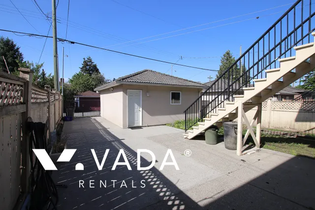 Renfrew Collingwood - 3 Bedroom House (Upper Level) For Rent in Vancouver at 2471 East 34th Avenue, Vancouver, BC