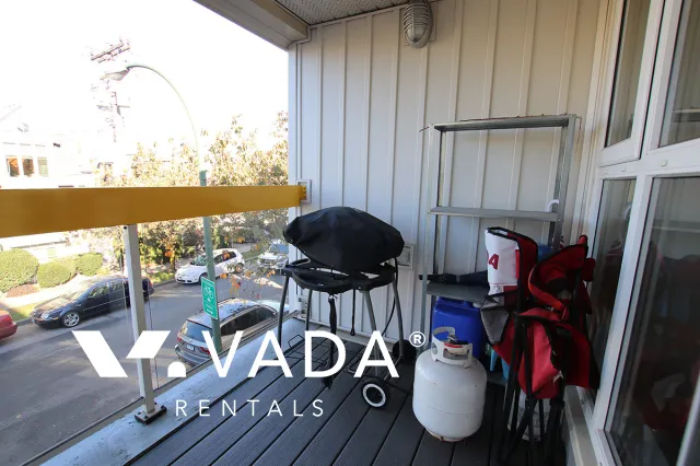 Heather Park in Fairview - 1 Bedroom Apartment For Rent in Vancouver at 17 - 704 West 7th Avenue, Vancouver, BC