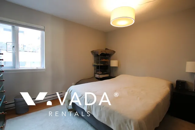Heather Park in Fairview - 1 Bedroom Apartment For Rent in Vancouver at 17 - 704 West 7th Avenue, Vancouver, BC