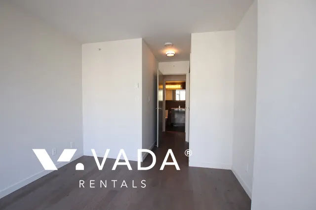 Cosmo in Downtown - 1 Bedroom Apartment For Rent in Vancouver at 810 - 161 West Georgia Street, Vancouver, BC