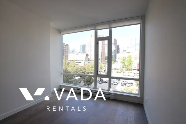 Cosmo in Downtown - 1 Bedroom Apartment For Rent in Vancouver at 810 - 161 West Georgia Street, Vancouver, BC