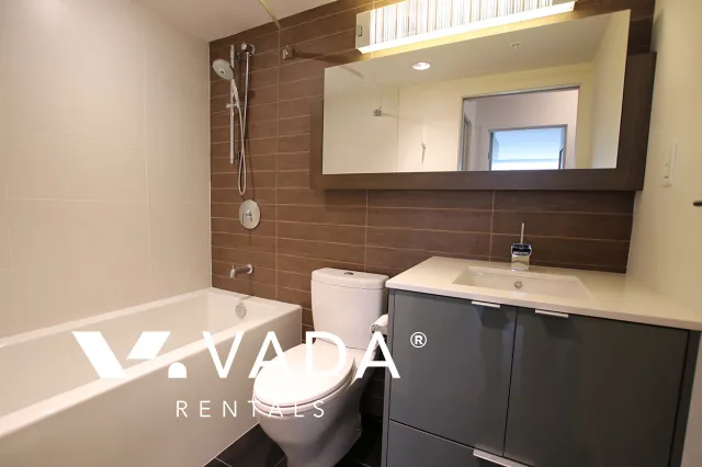 Cosmo in Downtown - 1 Bedroom Apartment For Rent in Vancouver at 810 - 161 West Georgia Street, Vancouver, BC