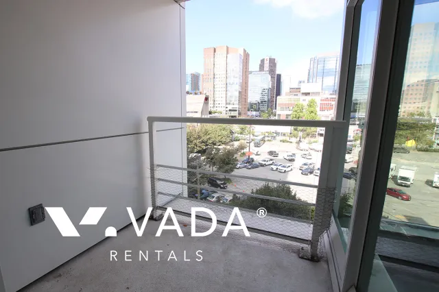 Cosmo in Downtown - 1 Bedroom Apartment For Rent in Vancouver at 810 - 161 West Georgia Street, Vancouver, BC