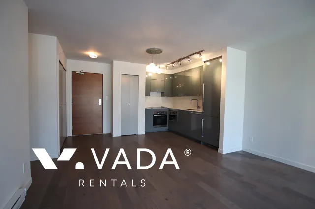 Cosmo in Downtown - 1 Bedroom Apartment For Rent in Vancouver at 810 - 161 West Georgia Street, Vancouver, BC