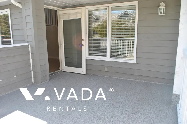 lLLAHEE in Norgate - 3 Bedroom Townhouse For Rent in North Vancouver at 203 - 1513 Bowser Avenue North, North Vancouver, BC