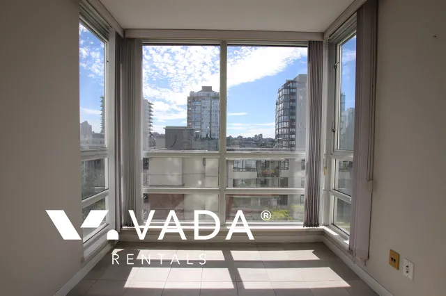 Peninsula in Yaletown - 2 Bedroom Apartment For Rent in Vancouver at 1201 Marinaside Crescent, Vancouver, BC