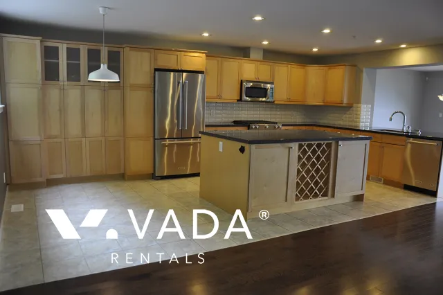 Seascapes in Howe Sound - 3 Bedroom Townhouse For Rent in West Vancouver at 8660 Seascape Drive, West Vancouver, BC