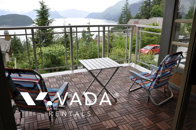 Seascapes in Howe Sound - 3 Bedroom Townhouse For Rent in West Vancouver at 8660 Seascape Drive, West Vancouver, BC