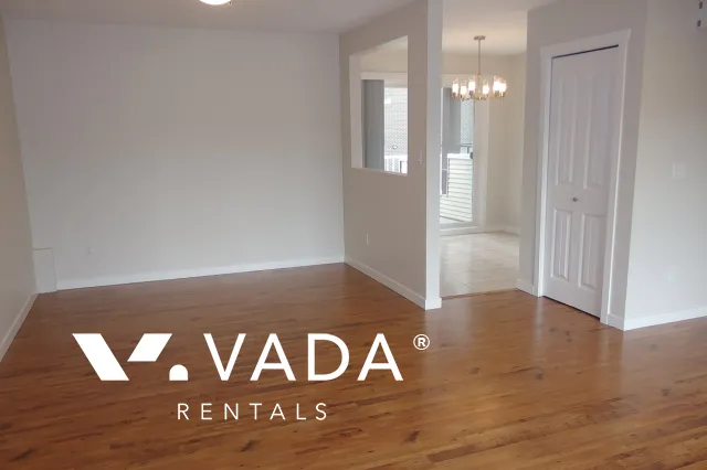 Woodland Place in Central POCO - 3 Bedroom Townhouse For Rent in Port Coquitlam at 14 - 3685 Woodland Drive, Port Coquitlam, BC