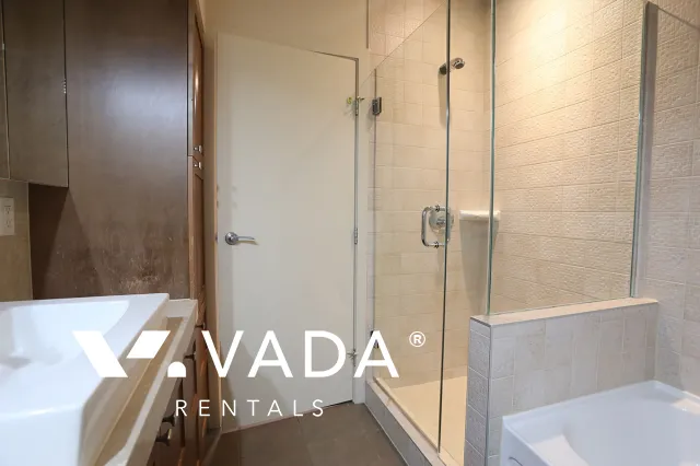 Qube in Coal Harbour - 1 Bedroom Apartment For Rent in Vancouver at 1115 - 1333 West Georgia Street, Vancouver, BC