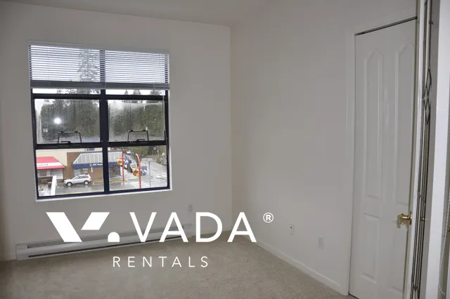 Village Square in Edgemont - 2 Bedroom Apartment For Rent in North Vancouver at 308 - 3151 Woodbine Drive, North Vancouver, BC