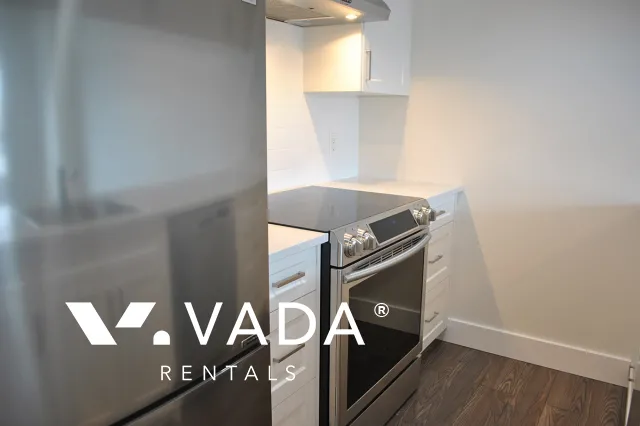 The Carlyle in Downtown - 1 Bedroom Apartment For Rent in Vancouver at 710 - 1060 Alberni Street, Vancouver, BC