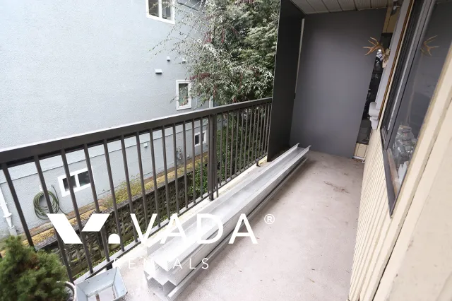 Frances Place in Grandview Woodland - 2 Bedroom Apartment For Rent in Vancouver at 202 - 1622 Frances Street, Vancouver, BC