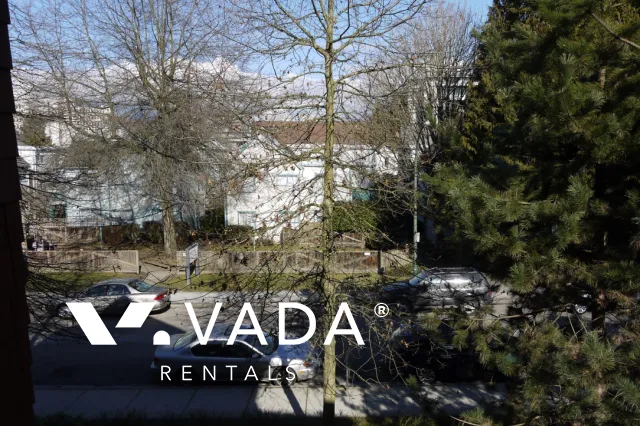 Braebern in Fairview - 2 Bedroom Apartment For Rent in Vancouver at 302 - 736 West 14th Avenue, Vancouver, BC