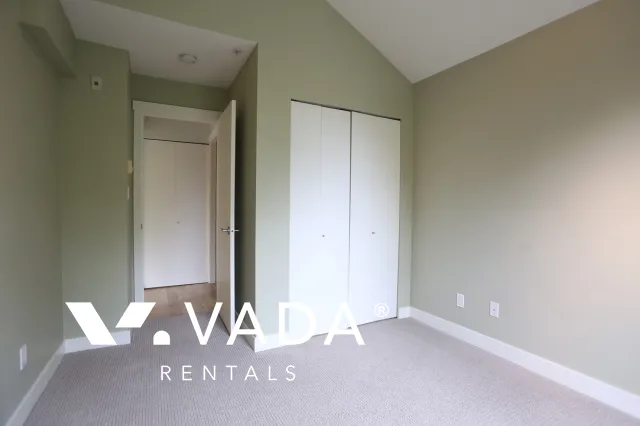 Braebern in Fairview - 2 Bedroom Apartment For Rent in Vancouver at 402 - 736 West 14th Avenue, Vancouver, BC