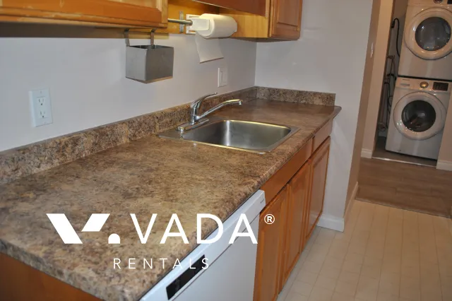 Parkside Manor in Metrotown - 1 Bedroom Apartment For Rent in Burnaby at 1403 - 6455 Willingdon Avenue, Burnaby, BC