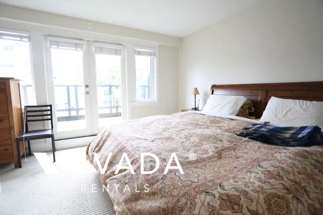 Stirling in Dunbar - 3 Bedroom Townhouse For Rent in Vancouver at 5475 Dunbar Street, Vancouver, BC