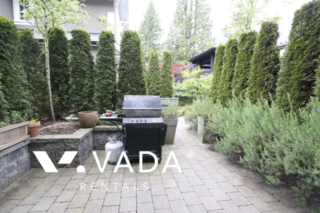 Stirling in Dunbar - 3 Bedroom Townhouse For Rent in Vancouver at 5475 Dunbar Street, Vancouver, BC