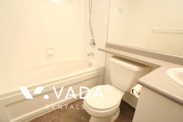 Harbourside Park in Coal Harbour - 1 Bedroom Apartment For Rent in Vancouver at 1506 - 555 Jervis Street, Vancouver, BC