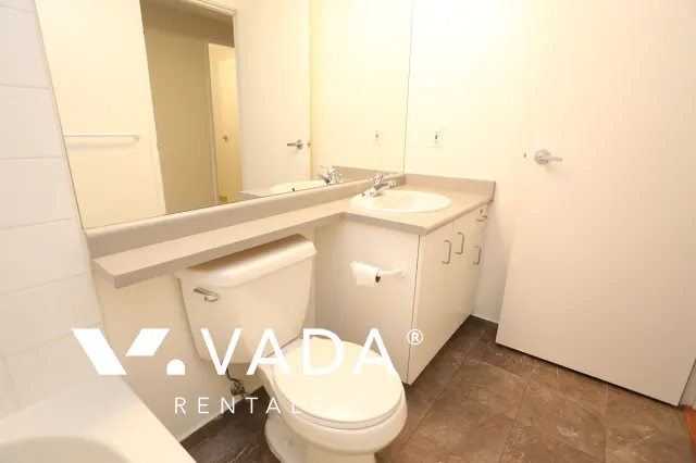 Harbourside Park in Coal Harbour - 1 Bedroom Apartment For Rent in Vancouver at 1506 - 555 Jervis Street, Vancouver, BC