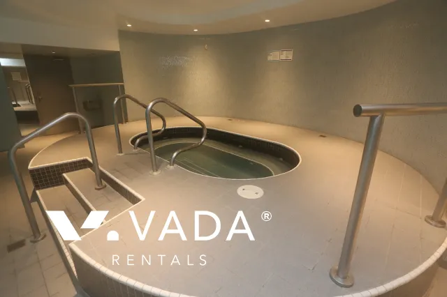 Harbourside Park in Coal Harbour - 1 Bedroom Apartment For Rent in Vancouver at 1506 - 555 Jervis Street, Vancouver, BC